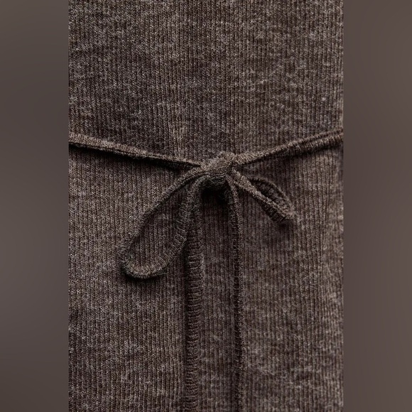 SOLD OUT - Picture 6 of 9